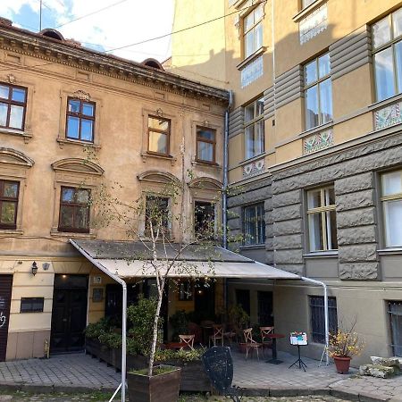 Багатомісні Апартаменти на Арсенальній Львов Экстерьер фото